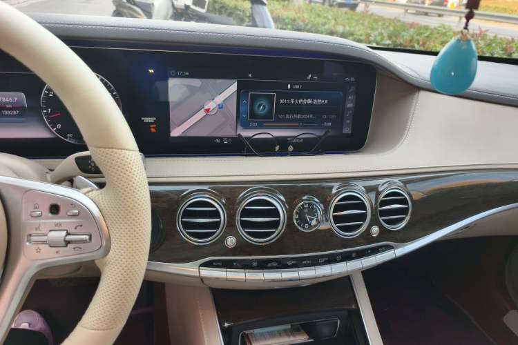 Used Mercedes-Benz S-Class 2018 S 320 L Audio And AC Panel
