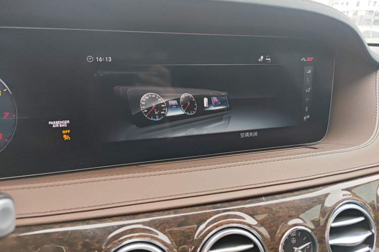 Used Mercedes-Benz S-Class 2018 S 320 L Audio And AC Panel