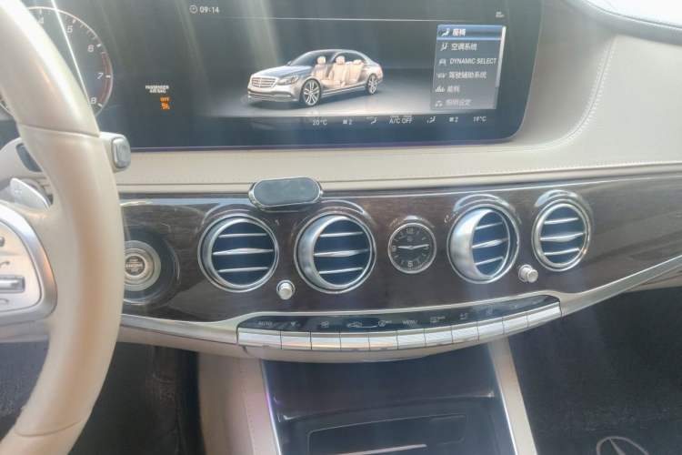 Used Mercedes-Benz S-Class 2018 S 320 L Audio And AC Panel