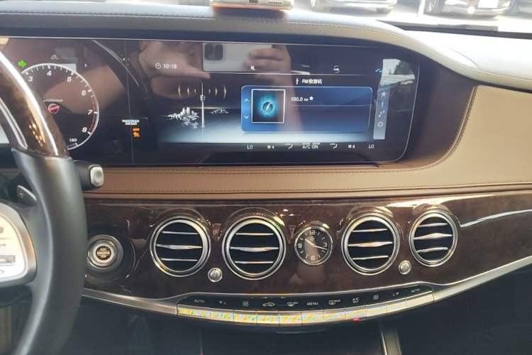 Used Mercedes-Benz S-Class 2018 S 350 L Audio And AC Panel