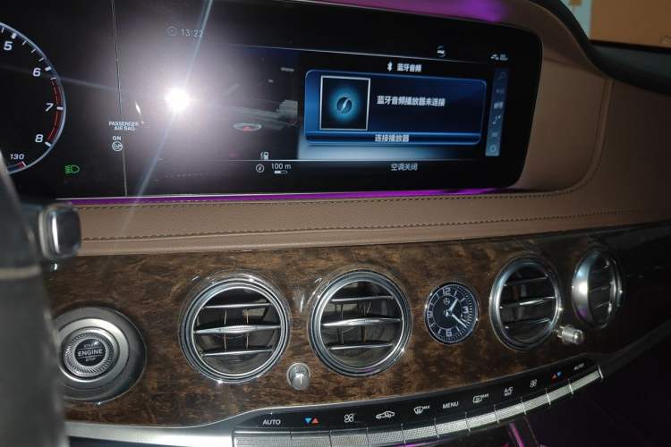 Used Mercedes-Benz S-Class 2018 S 320 L Audio And AC Panel