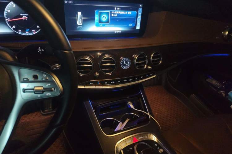 Used Mercedes-Benz S-Class 2018 S 320 L Audio And AC Panel