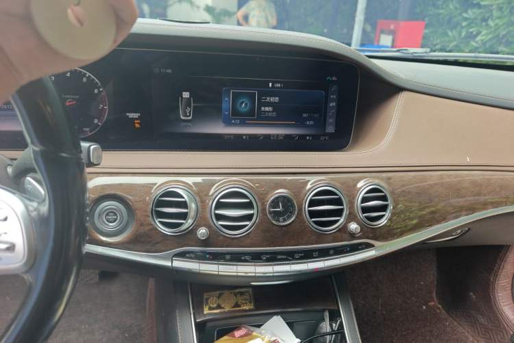 Used Mercedes-Benz S-Class 2018 S 320 L Audio And AC Panel
