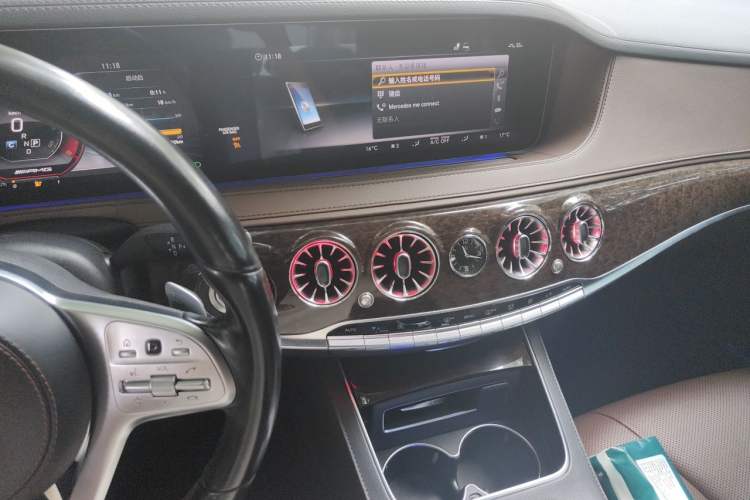 Used Mercedes-Benz S-Class 2018 S 320 L Audio And AC Panel