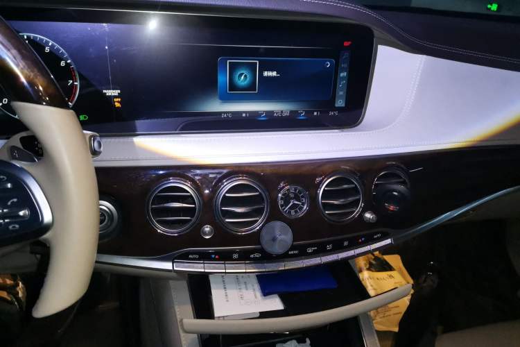 Used Mercedes-Benz S-Class 2018 S 350 L Audio And AC Panel
