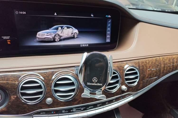 Used Mercedes-Benz S-Class 2018 S 320 L Audio And AC Panel