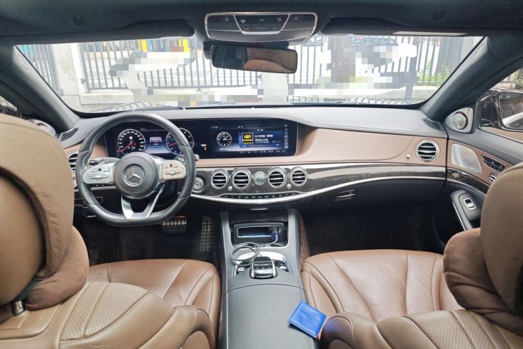 Used Mercedes-Benz S-Class 2018 S 450 L 4MATIC Center Console