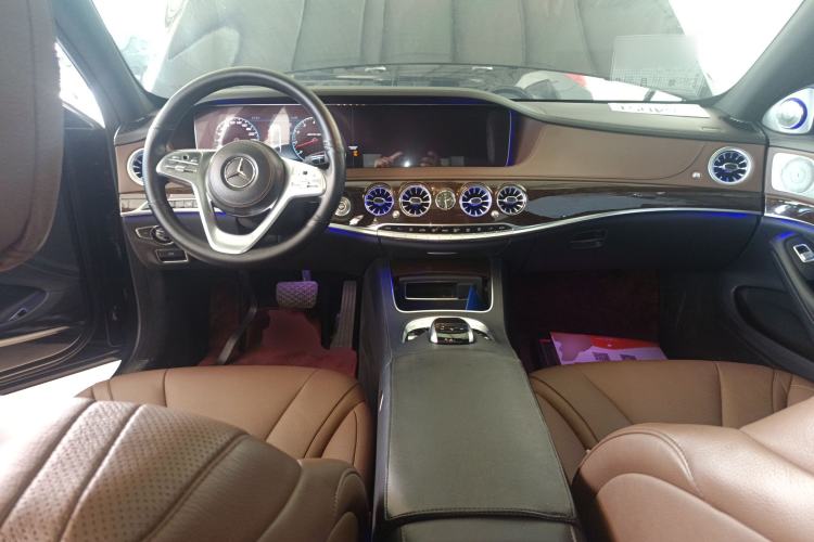 Used Mercedes-Benz S-Class 2018 S 320 L Center Console