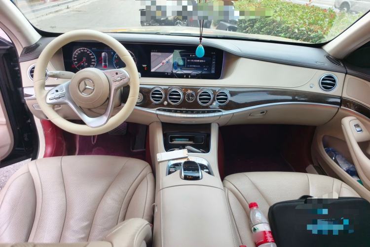 Used Mercedes-Benz S-Class 2018 S 320 L Center Console