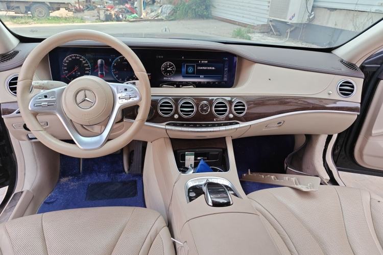 Used Mercedes-Benz S-Class 2018 S 320 L Center Console