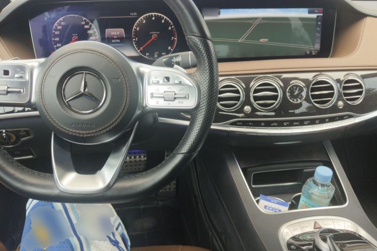 Used Mercedes-Benz S-Class 2018 S 450 L 4MATIC Excellence Special Edition Center Console