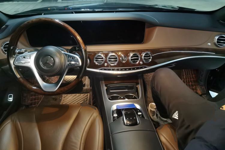 Used Mercedes-Benz S-Class 2018 S 350 L Center Console