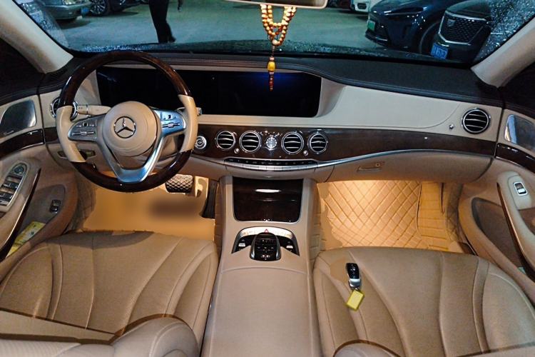 Used Mercedes-Benz S-Class 2018 S 350 L Center Console