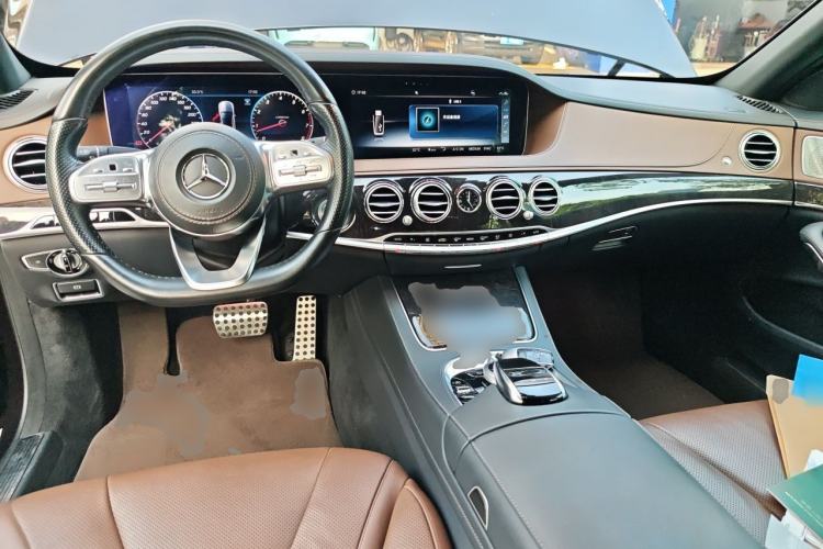 Used Mercedes-Benz S-Class 2018 S 450 L 4MATIC Excellence Special Edition Center Console