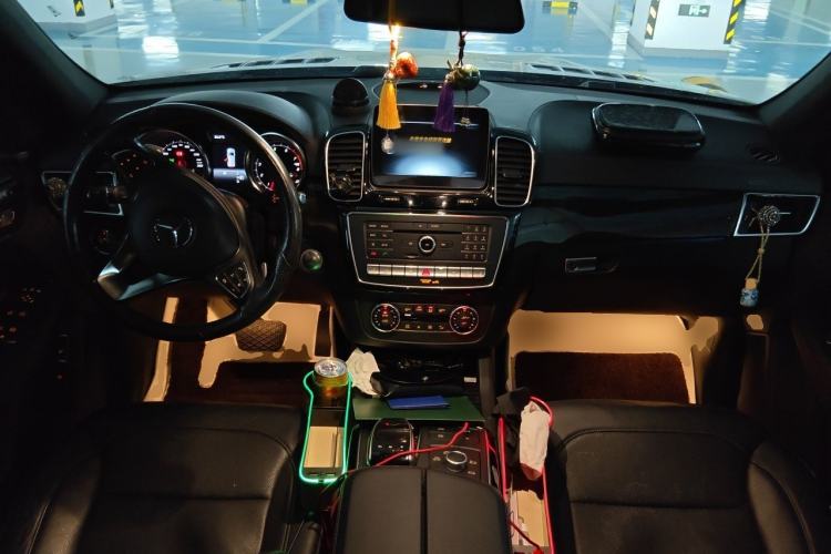Used Mercedes-Benz S-Class  Center Console