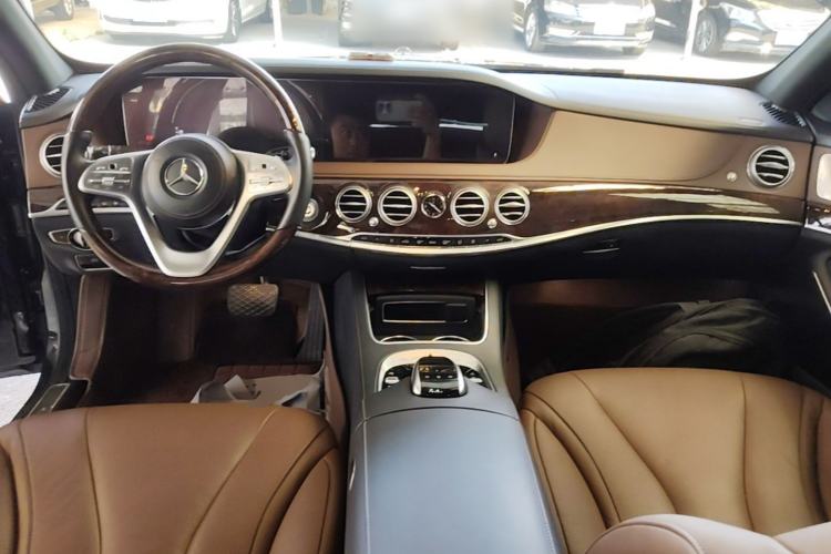 Used Mercedes-Benz S-Class 2018 S 350 L Center Console