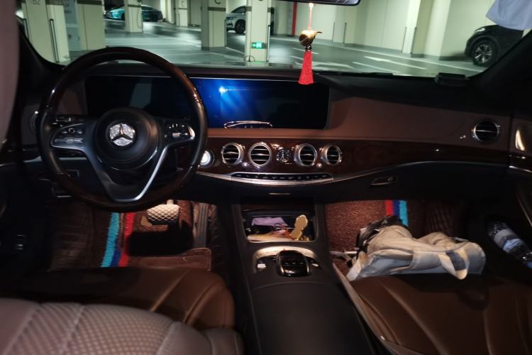 Used Mercedes-Benz S-Class 2018 S 350 L Center Console