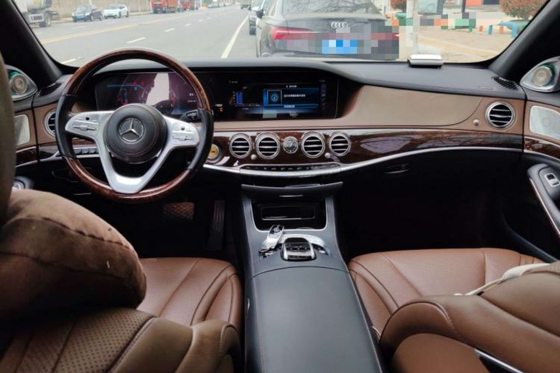 Used Mercedes-Benz S-Class 2018 S 350 L Center Console