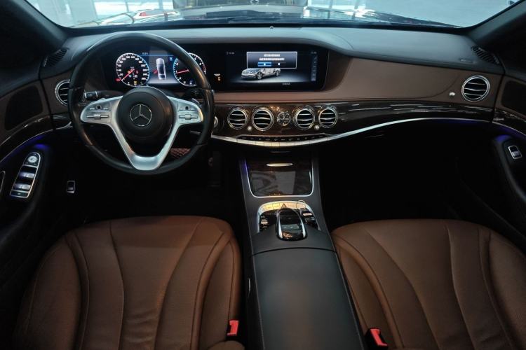 Used Mercedes-Benz S-Class 2018 S 320 L Center Console