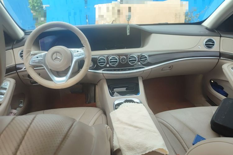 Used Mercedes-Benz S-Class 2018 S 320 L Center Console