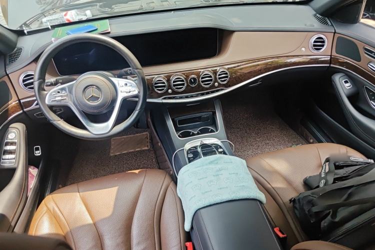 Used Mercedes-Benz S-Class 2018 S 320 L Center Console