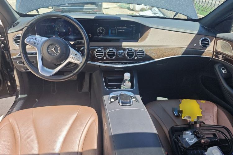 Used Mercedes-Benz S-Class 2018 S 320 L Center Console
