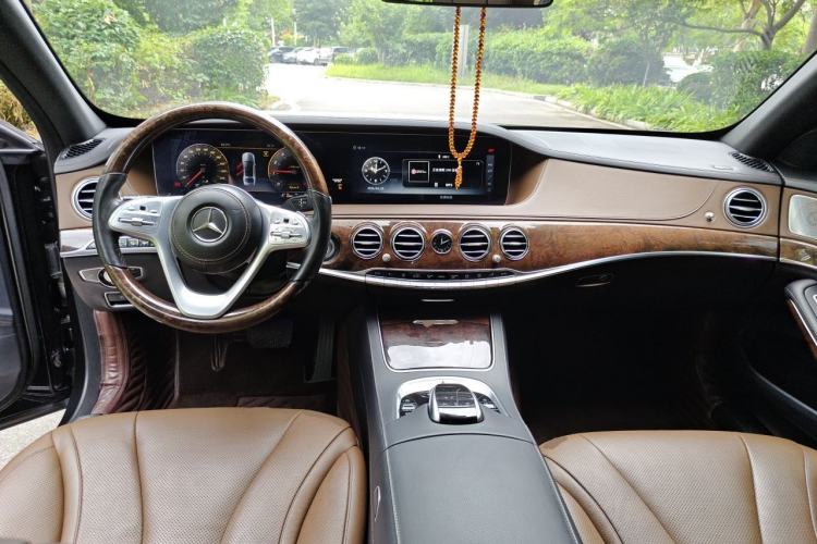 Used Mercedes-Benz S-Class 2018 S 350 L Center Console