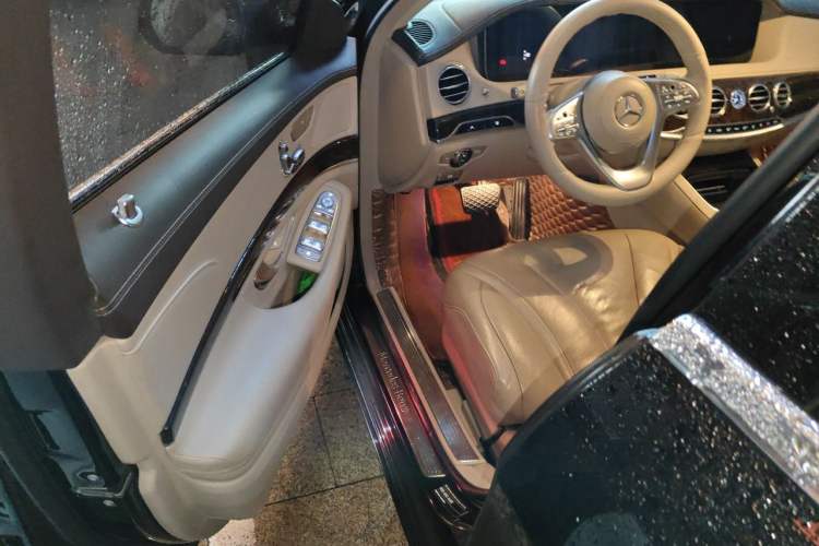 Used Mercedes-Benz S-Class 2018 S 320 L Driver Seat
