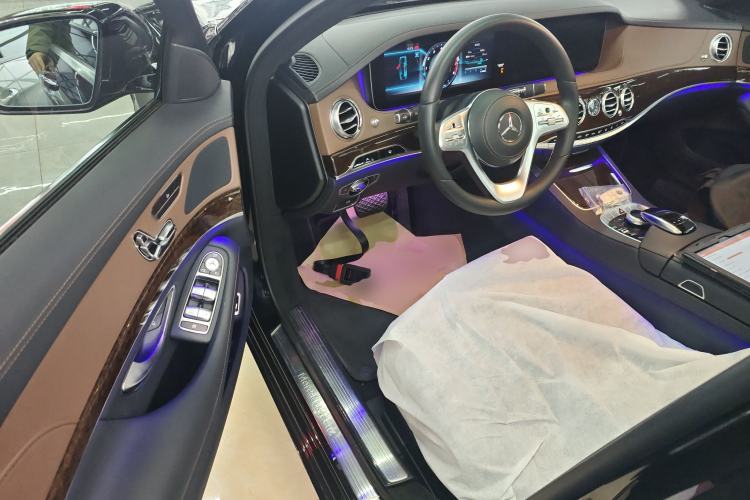 Used Mercedes-Benz S-Class 2018 S 320 L Driver Seat