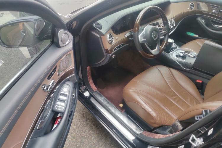 Used Mercedes-Benz S-Class 2018 S 320 L Driver Seat