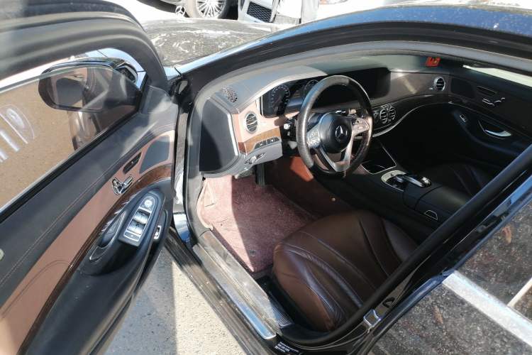 Used Mercedes-Benz S-Class 2018 S 320 L Driver Seat