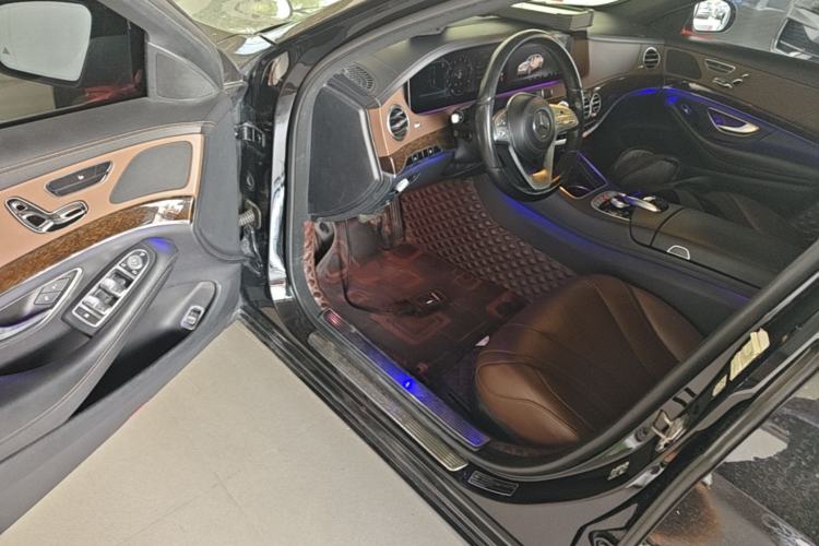 Used Mercedes-Benz S-Class 2018 S 320 L Driver Seat