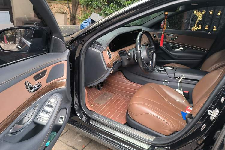 Used Mercedes-Benz S-Class 2018 S 320 L Driver Seat