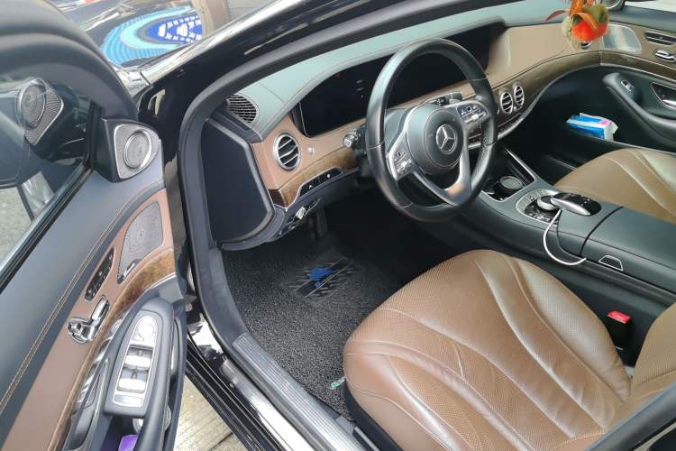 Used Mercedes-Benz S-Class 2018 S 320 L Driver Seat