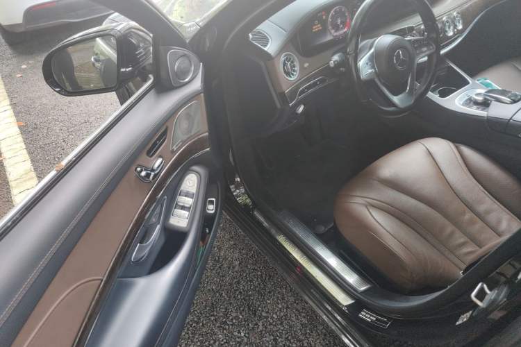Used Mercedes-Benz S-Class 2018 S 320 L Driver Seat