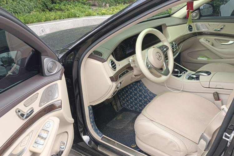 Used Mercedes-Benz S-Class 2018 S 320 L Driver Seat