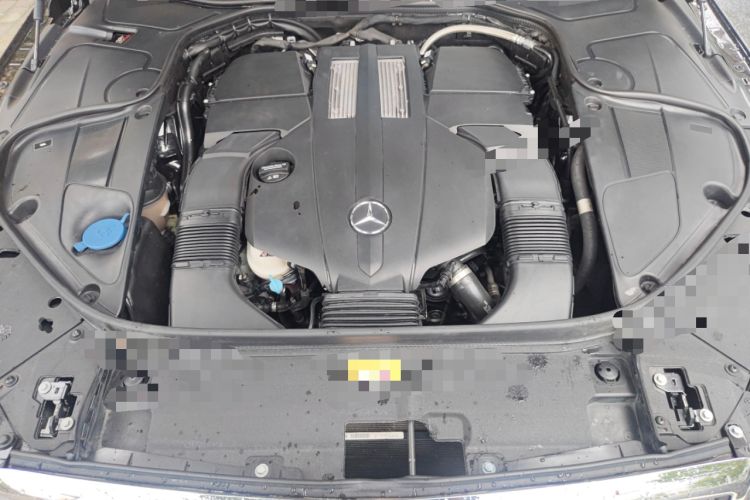 Used Mercedes-Benz S-Class 2018 S 350 L Engine Bay