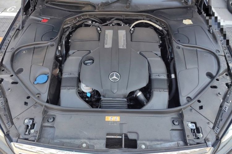 Used Mercedes-Benz S-Class 2018 S 350 L Engine Bay