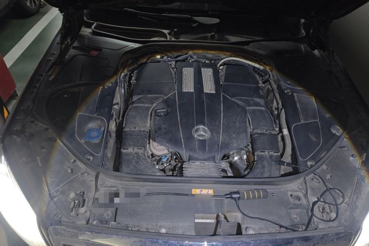 Used Mercedes-Benz S-Class 2018 S 350 L Engine Bay