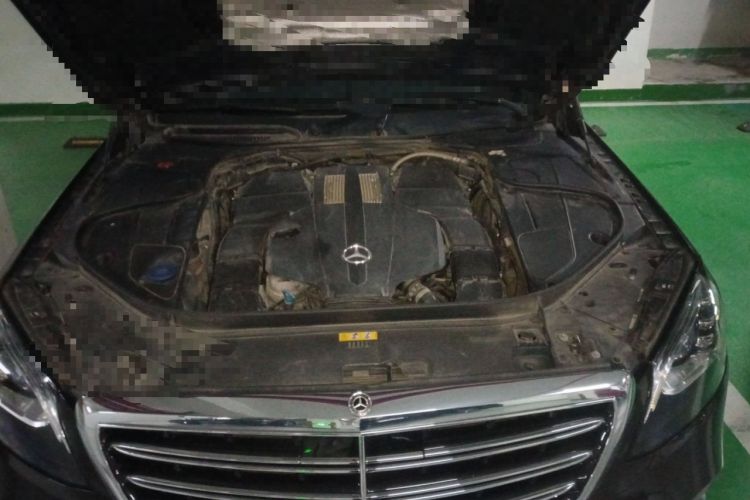 Used Mercedes-Benz S-Class 2018 S 350 L Engine Bay