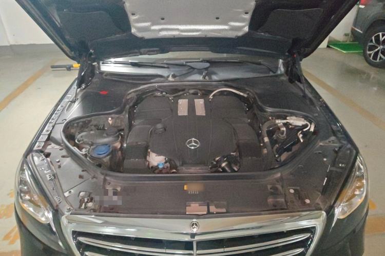 Used Mercedes-Benz S-Class 2018 S 350 L Engine Bay