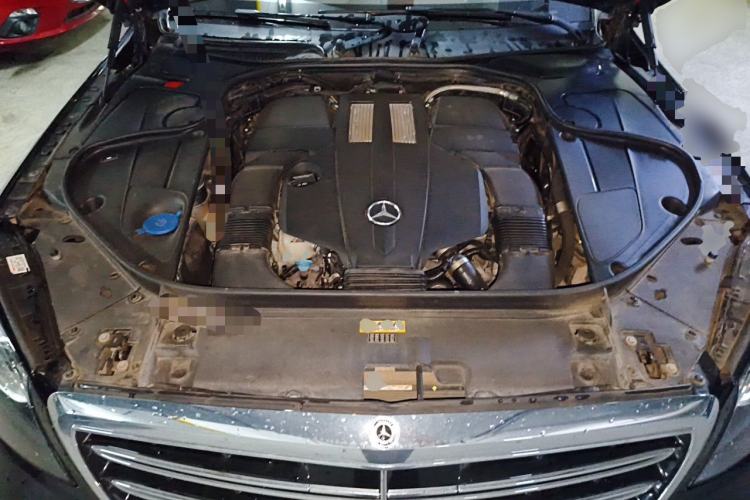 Used Mercedes-Benz S-Class 2018 S 350 L Engine Bay