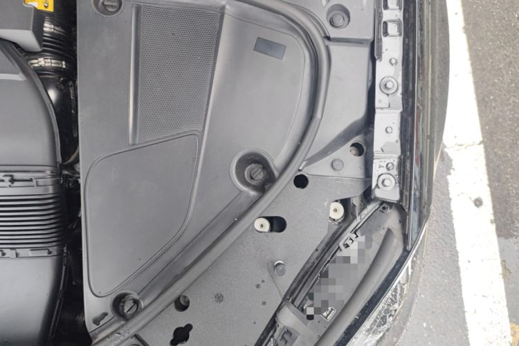 Used Mercedes-Benz S-Class 2018 S 350 L Engine Bay Left