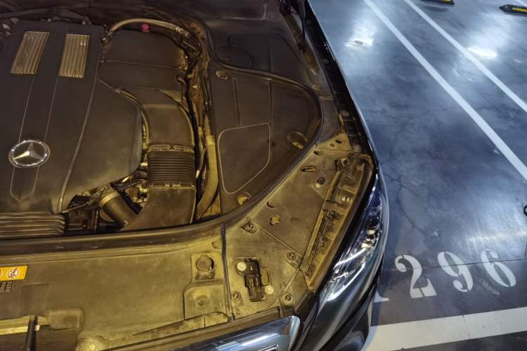 Used Mercedes-Benz S-Class 2018 S 450 L 4MATIC Engine Bay Left