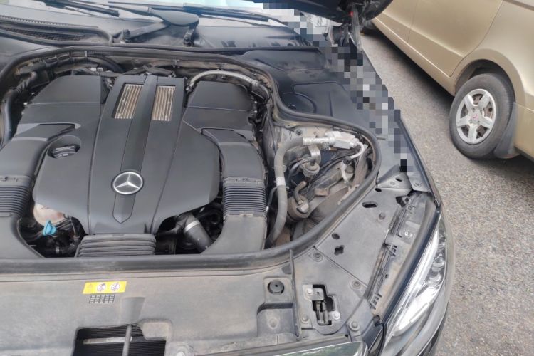 Used Mercedes-Benz S-Class 2018 S 320 L Engine Bay Left