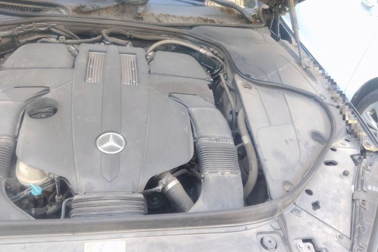 Used Mercedes-Benz S-Class 2018 S 320 L Engine Bay Left