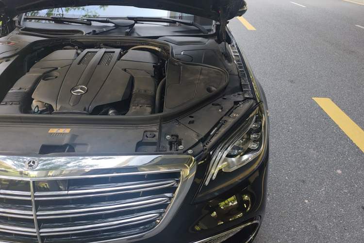 Used Mercedes-Benz S-Class 2018 S 450 L Engine Bay Left
