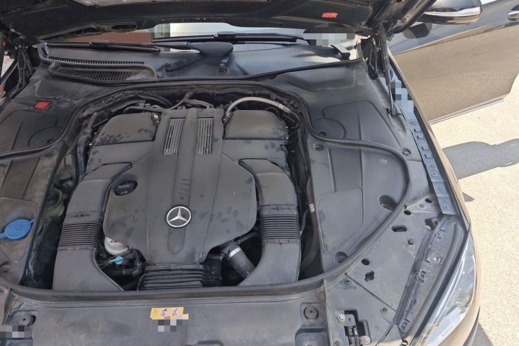 Used Mercedes-Benz S-Class 2018 S 320 L Engine Bay Left