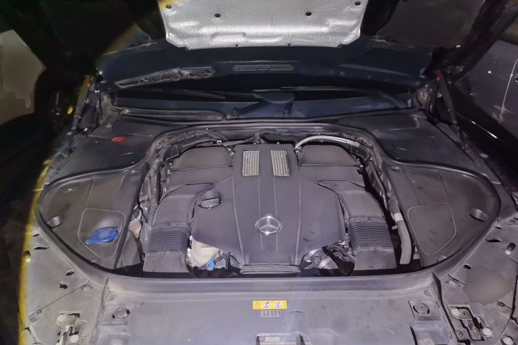 Used Mercedes-Benz S-Class 2018 S 350 L Engine Bay