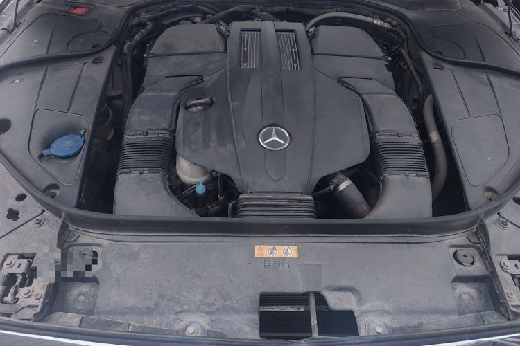 Used Mercedes-Benz S-Class 2018 S 320 L Engine Bay
